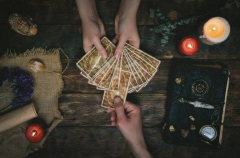 Why tarot cards work?